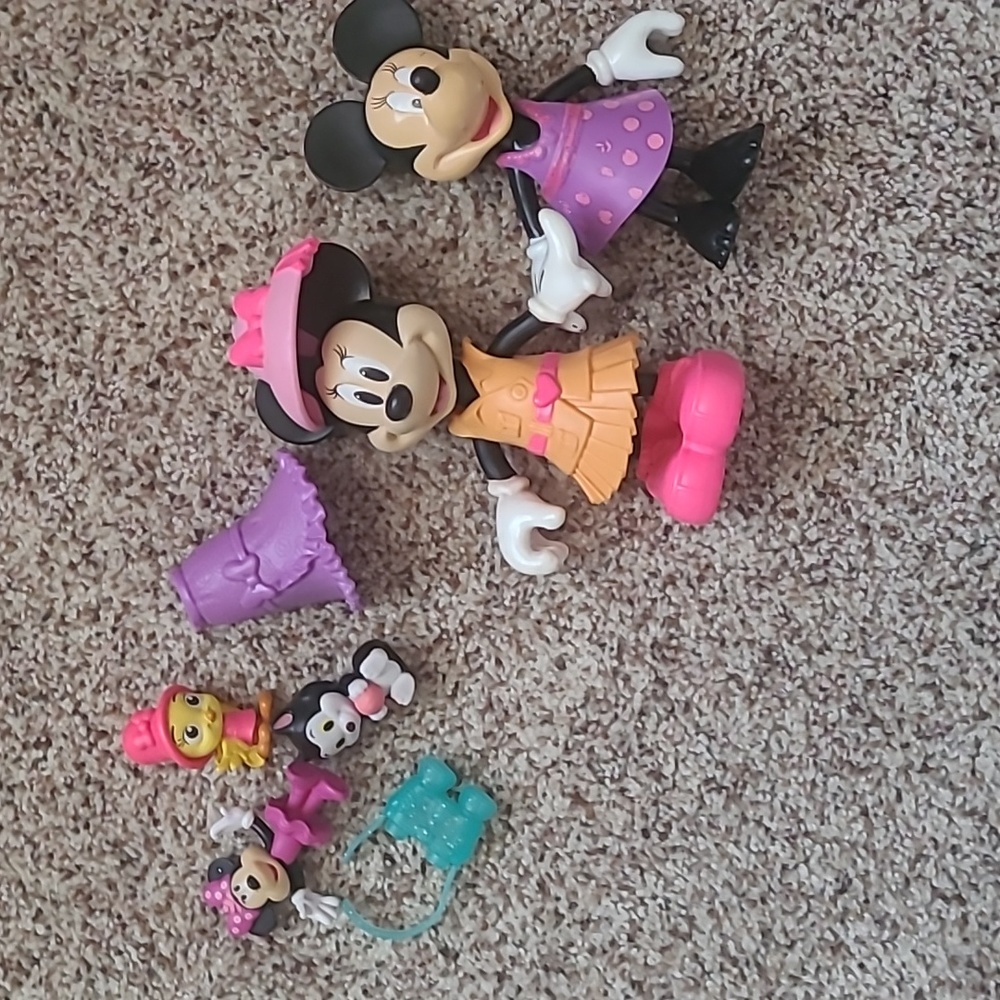 Minnie Mouse toys